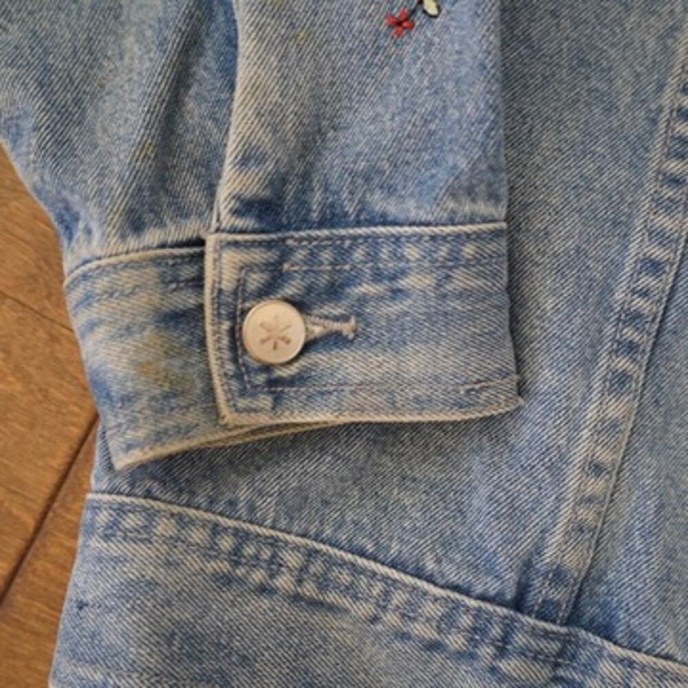 Disney Store Mickey & Minnie Mouse embroidered Denim Jacket Blue Womens Size XL - Picture 9 of 11